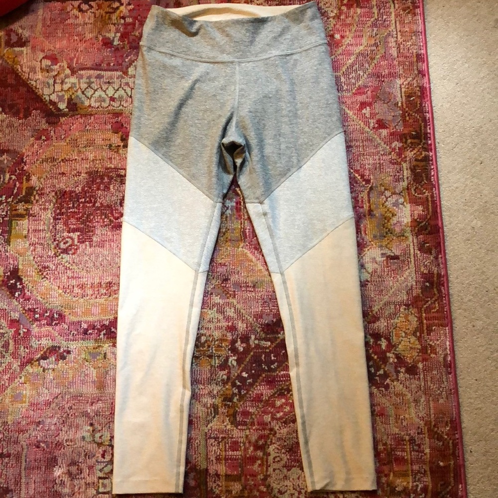 Outdoor voices leggings